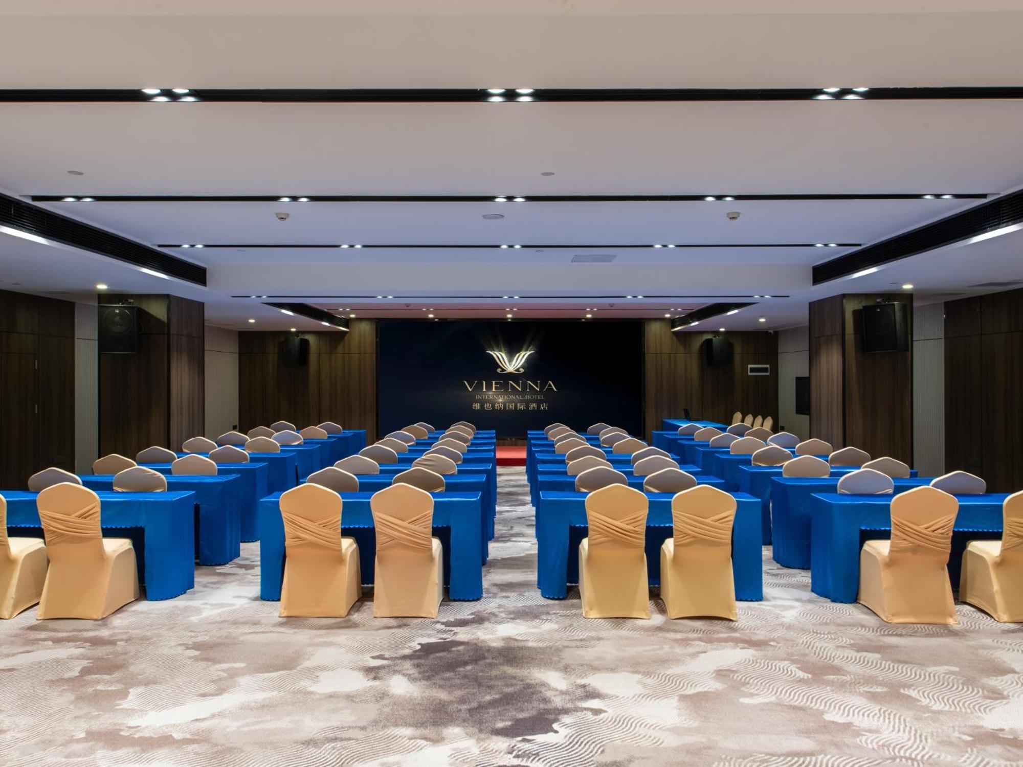 Vienna International Hotel Guangzhou Baiyun International Conference Center Екстериор снимка