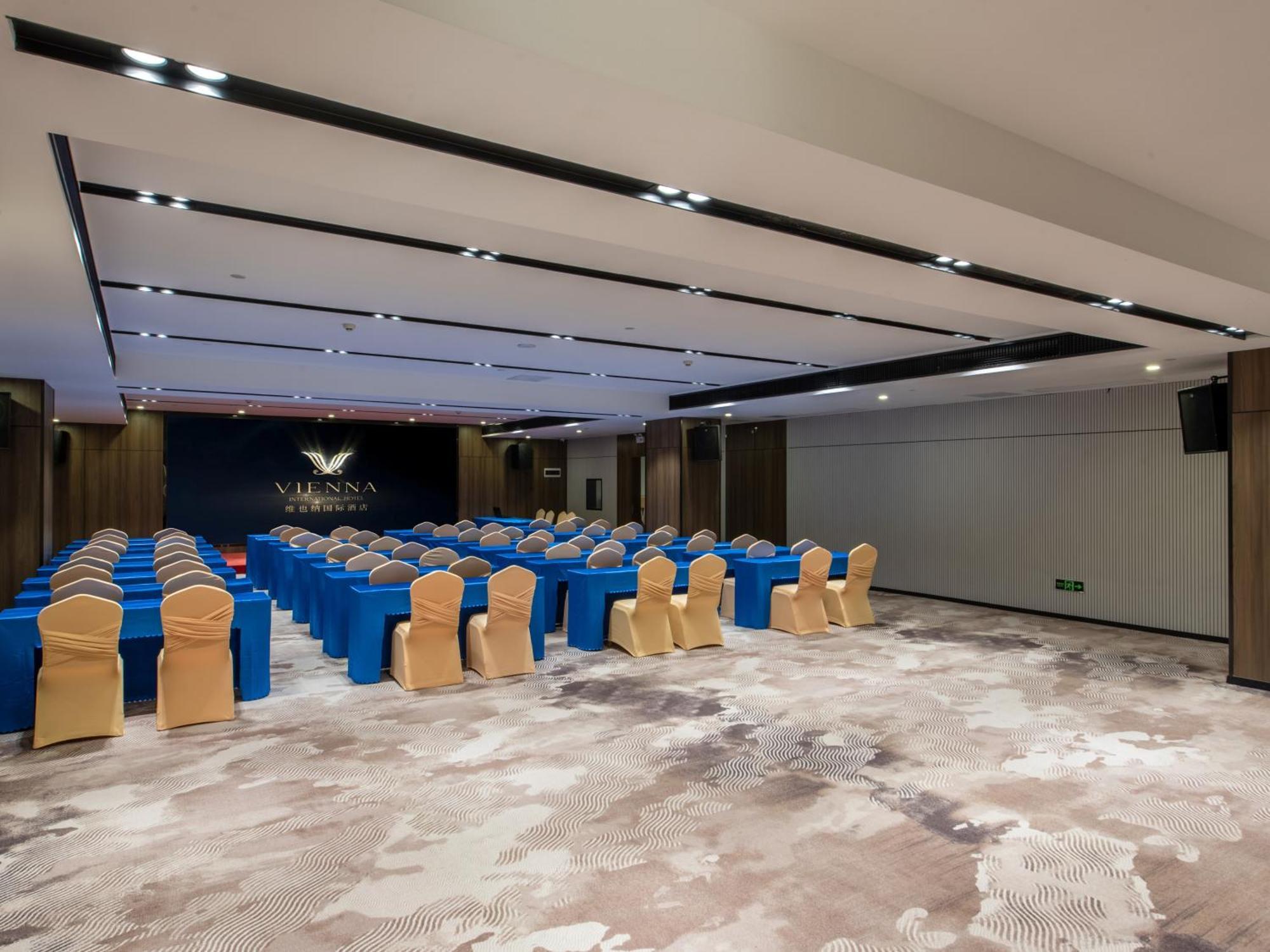 Vienna International Hotel Guangzhou Baiyun International Conference Center Екстериор снимка