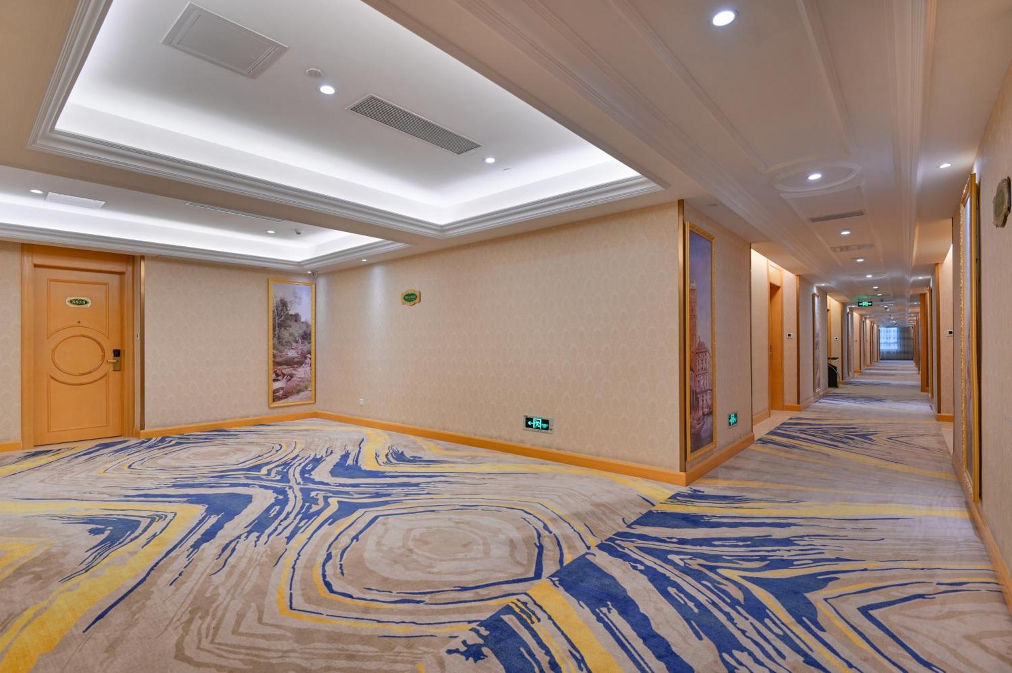 Vienna International Hotel Guangzhou Baiyun International Conference Center Екстериор снимка