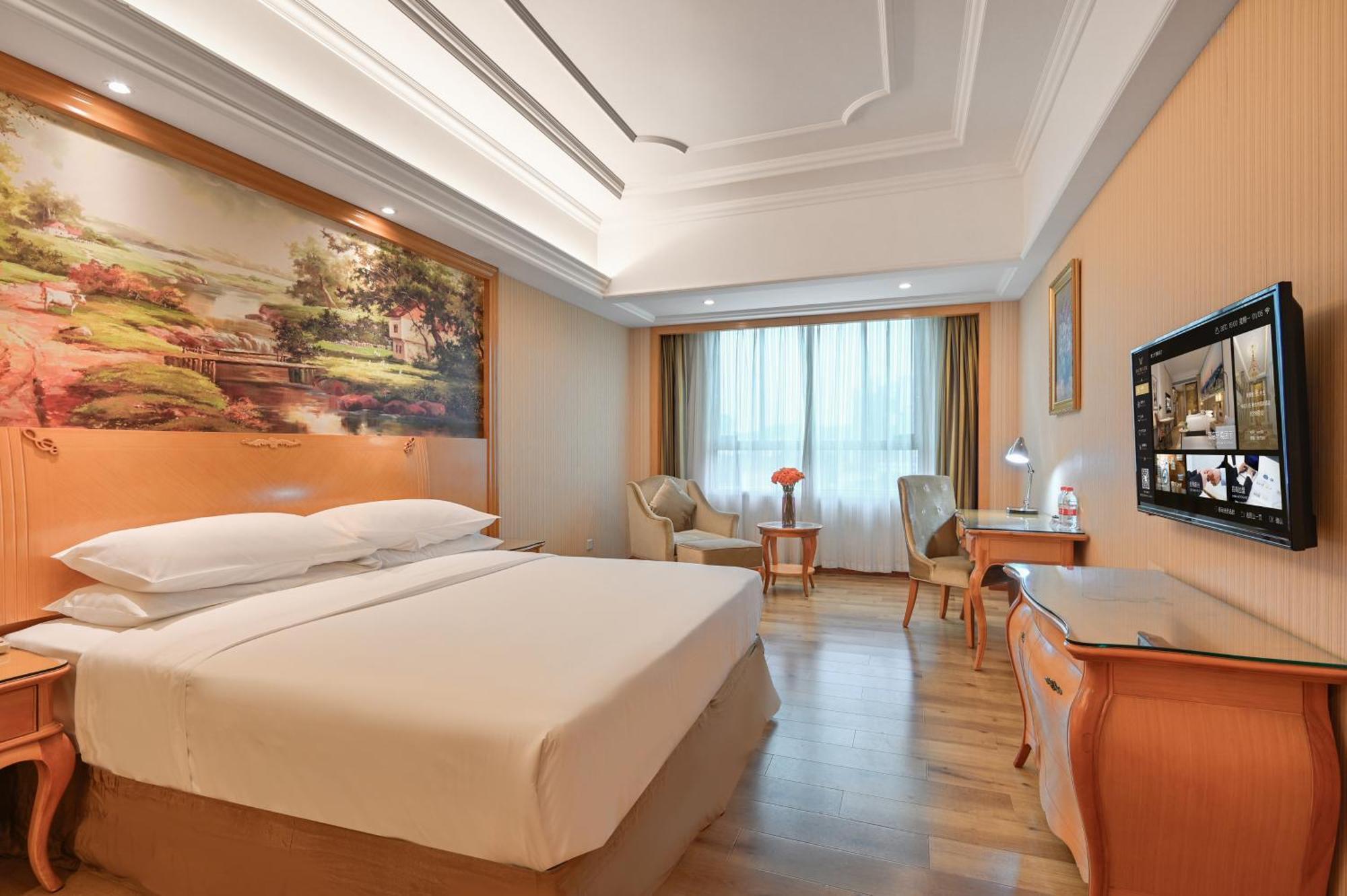 Vienna International Hotel Guangzhou Baiyun International Conference Center Екстериор снимка