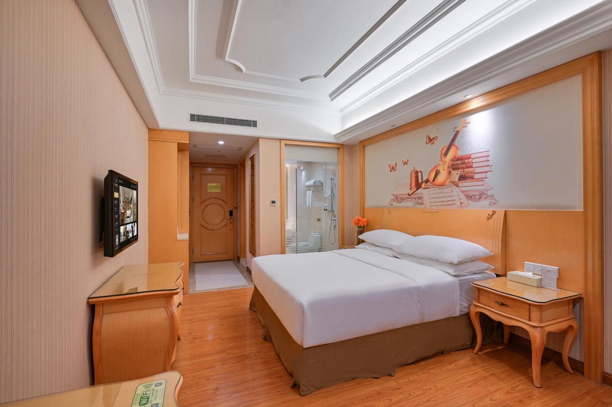 Vienna International Hotel Guangzhou Baiyun International Conference Center Екстериор снимка