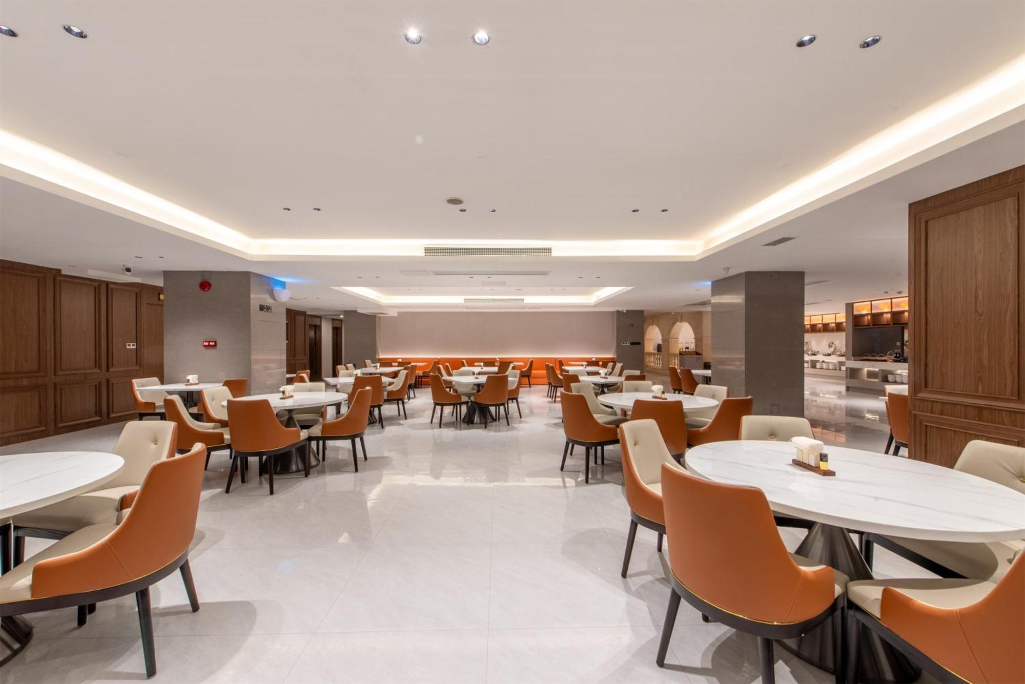 Vienna International Hotel Guangzhou Baiyun International Conference Center Екстериор снимка
